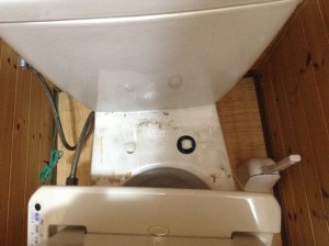 トイレタンク内のクリーニング