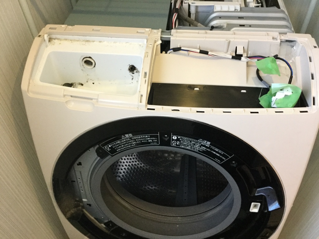 日立 斜めドラム洗濯機の分解洗浄 BD-S8700L｜佐久市のハウス 