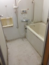 小諸市営住宅の浴室クリーニング