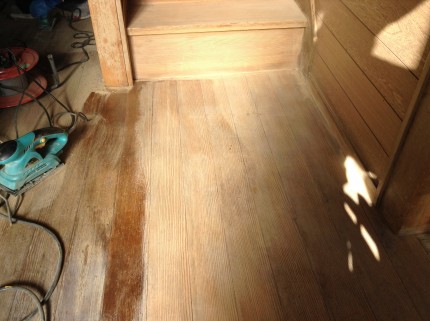 板張り床の塗替え