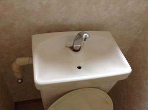 トイレ水栓タンククリーニング